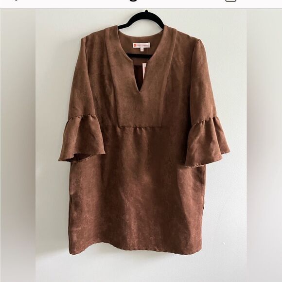 Jude Connally Kerry faux suede v neck mini dress size Medium NWT - Picture 2 of 4